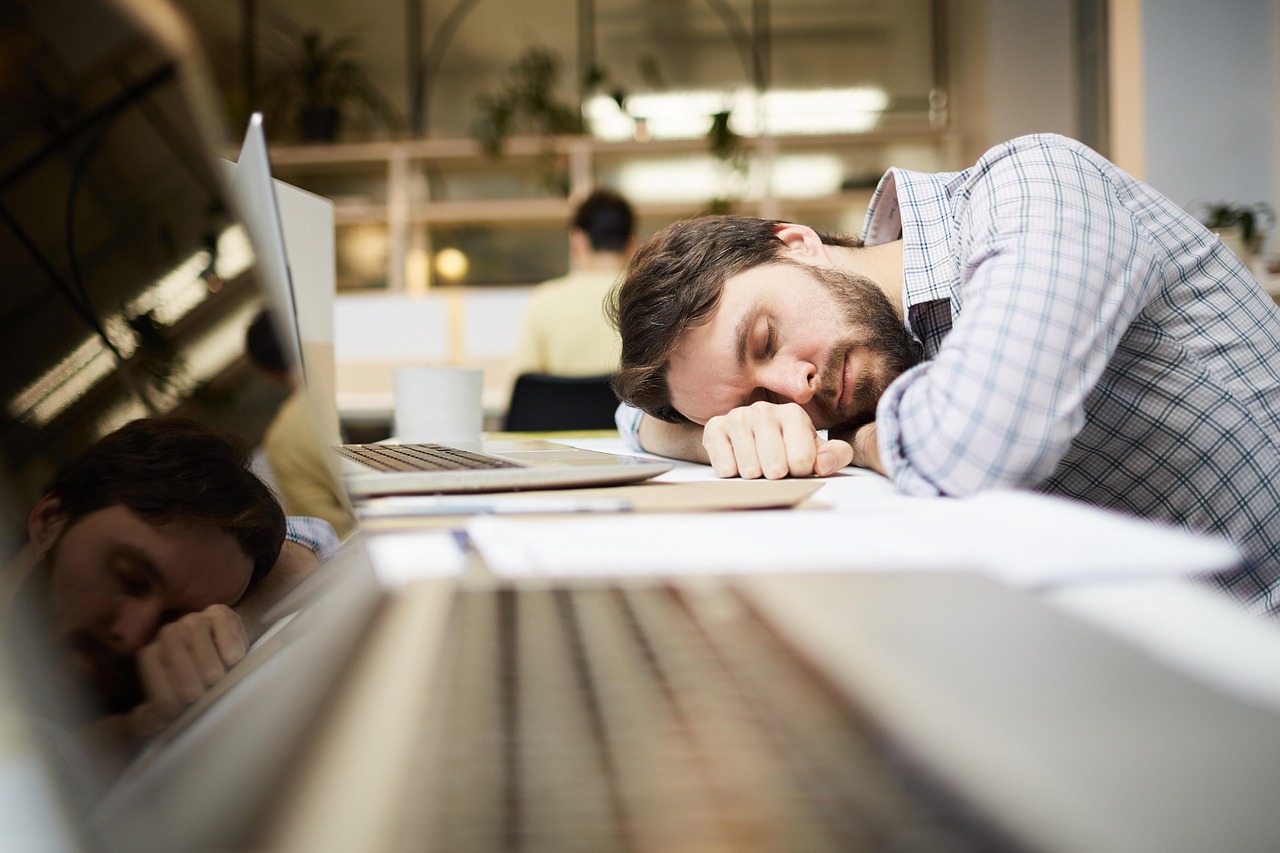 découvrez les obligations des employés en milieu professionnel, incluant leurs responsabilités, devoirs et engagements pour assurer un environnement de travail efficace et harmonieux.