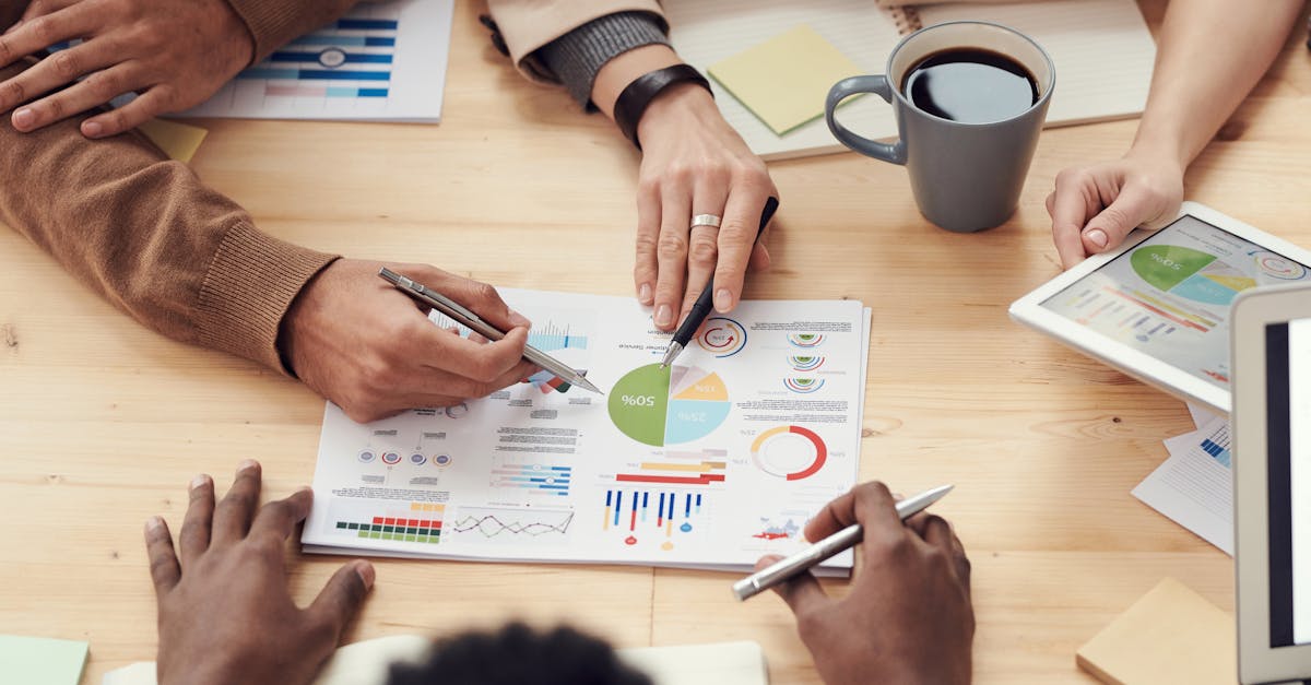 découvrez les meilleures stratégies pour effectuer une analyse des concurrents. apprenez à identifier vos forces et faiblesses, à analyser les tendances du marché et à définir des actions pour surpasser la concurrence.