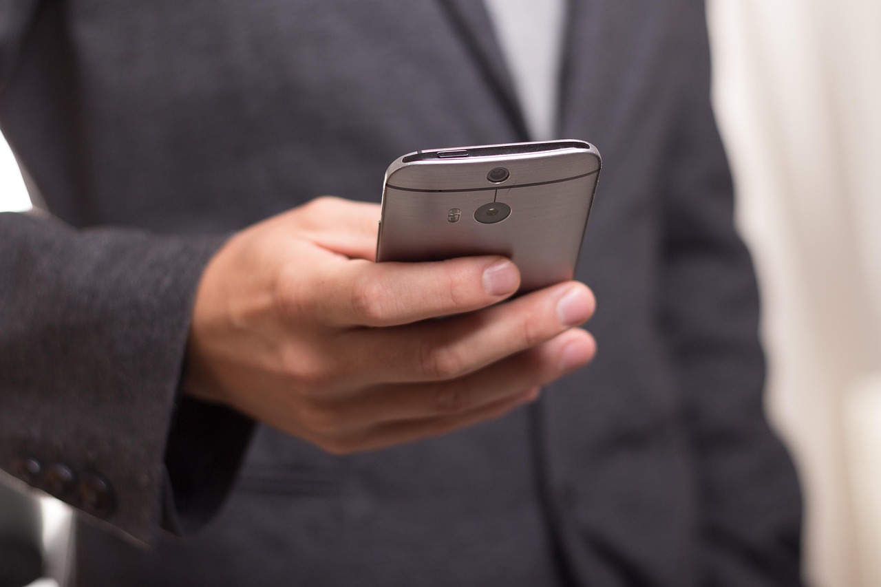 grossiste en smartphones offrant une large sélection de téléphones mobiles de qualité à des prix compétitifs pour revendeurs et boutiques.