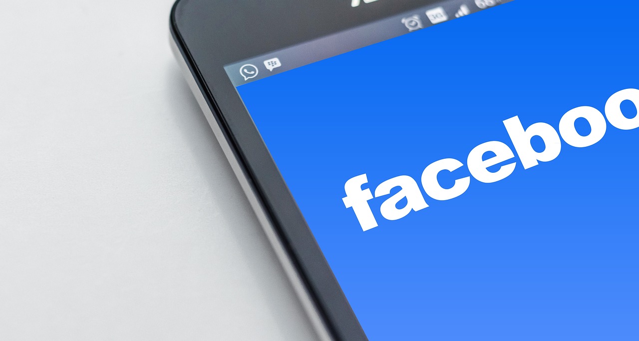 Comment utiliser les réseaux sociaux pour renforcer votre SEO